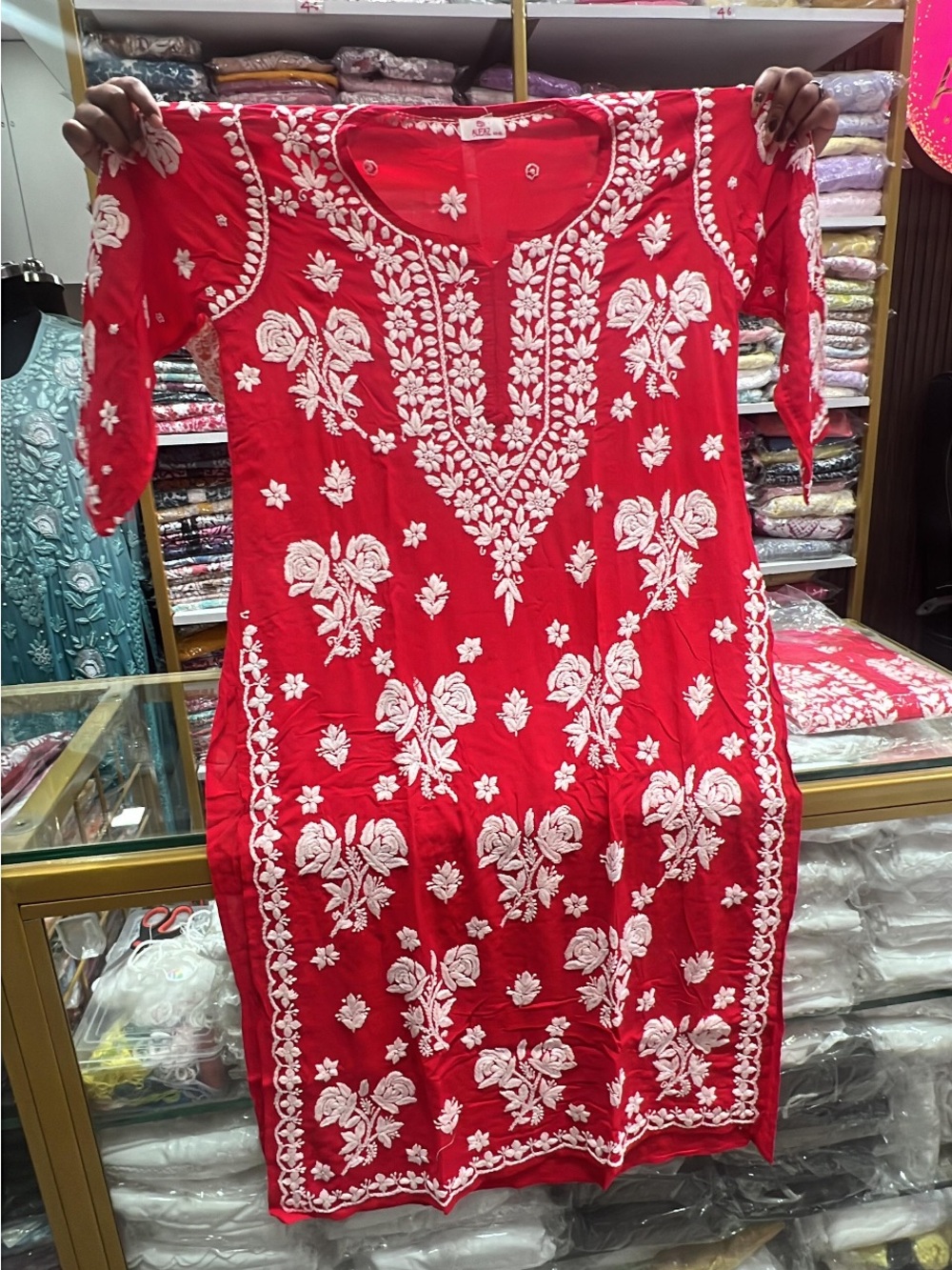 Red Embroidered Women's Kurta - Elegant Floral Design Chikankari chest 38/40